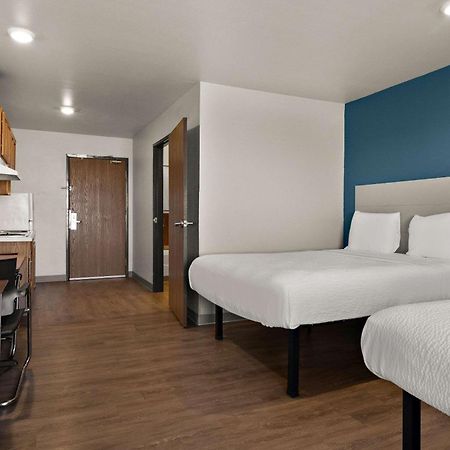 Woodspring Suites Champaign Near University Kültér fotó
