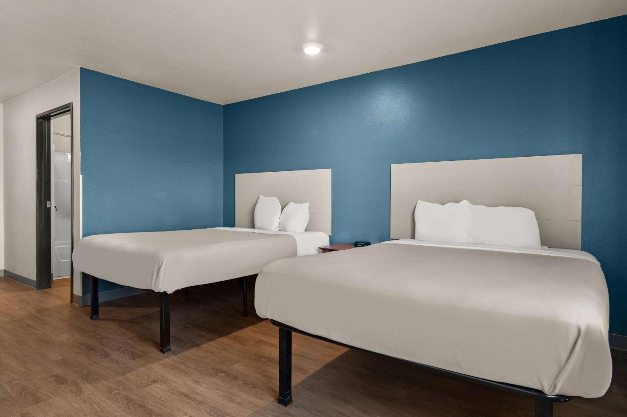 Woodspring Suites Champaign Near University Kültér fotó