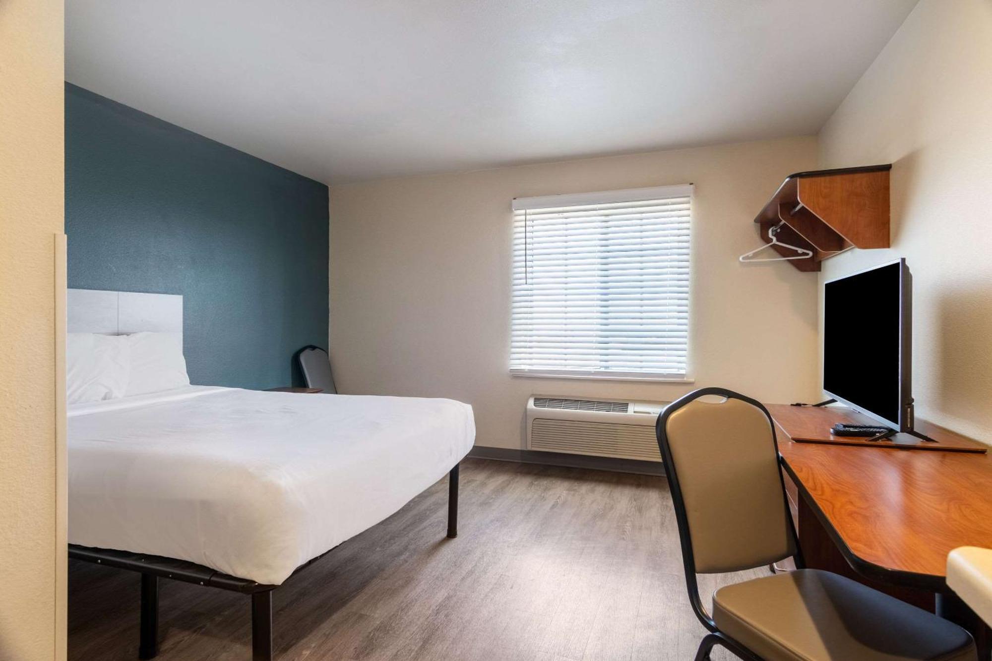 Woodspring Suites Champaign Near University Kültér fotó