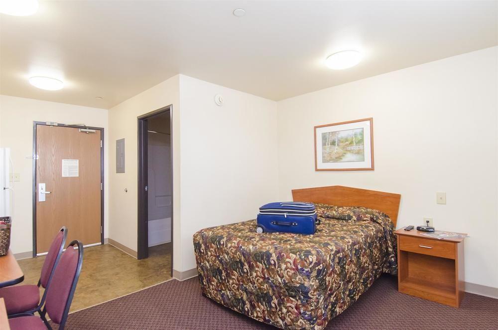 Woodspring Suites Champaign Near University Kültér fotó