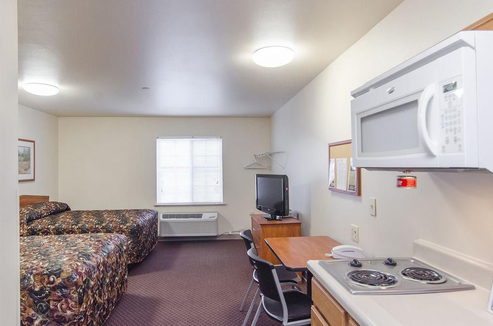 Woodspring Suites Champaign Near University Kültér fotó